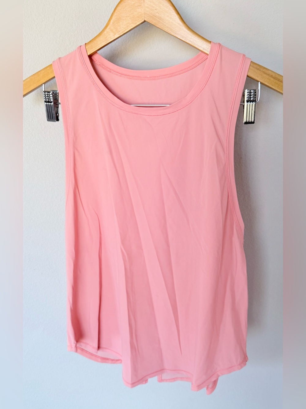 Lululemon Pink Mesh Tank Women’s Medium (Measured)